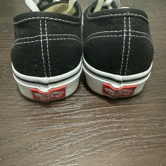 Vans Authentic Shoe. Size 7. Color Black. - Picture 11 of 15